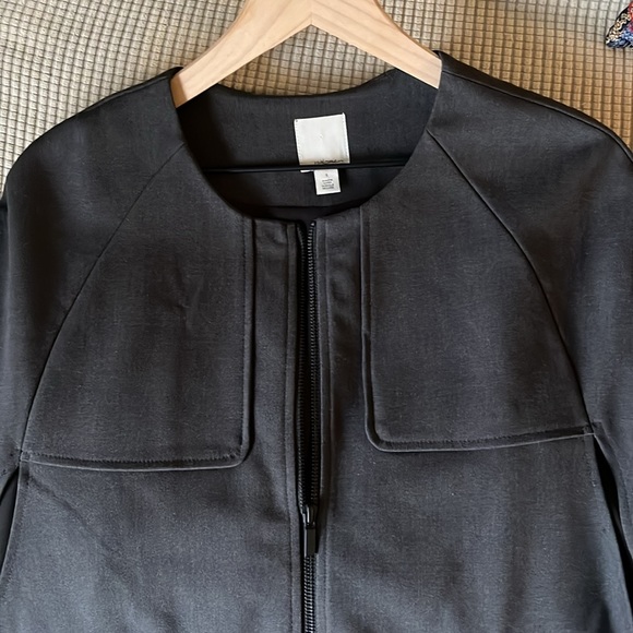 Halogen cape, well made and elevates an outfit! - Picture 5 of 5